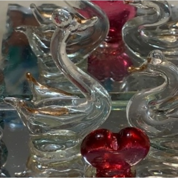Vintage Glass swans on mirror. Valentine - Picture 10 of 10